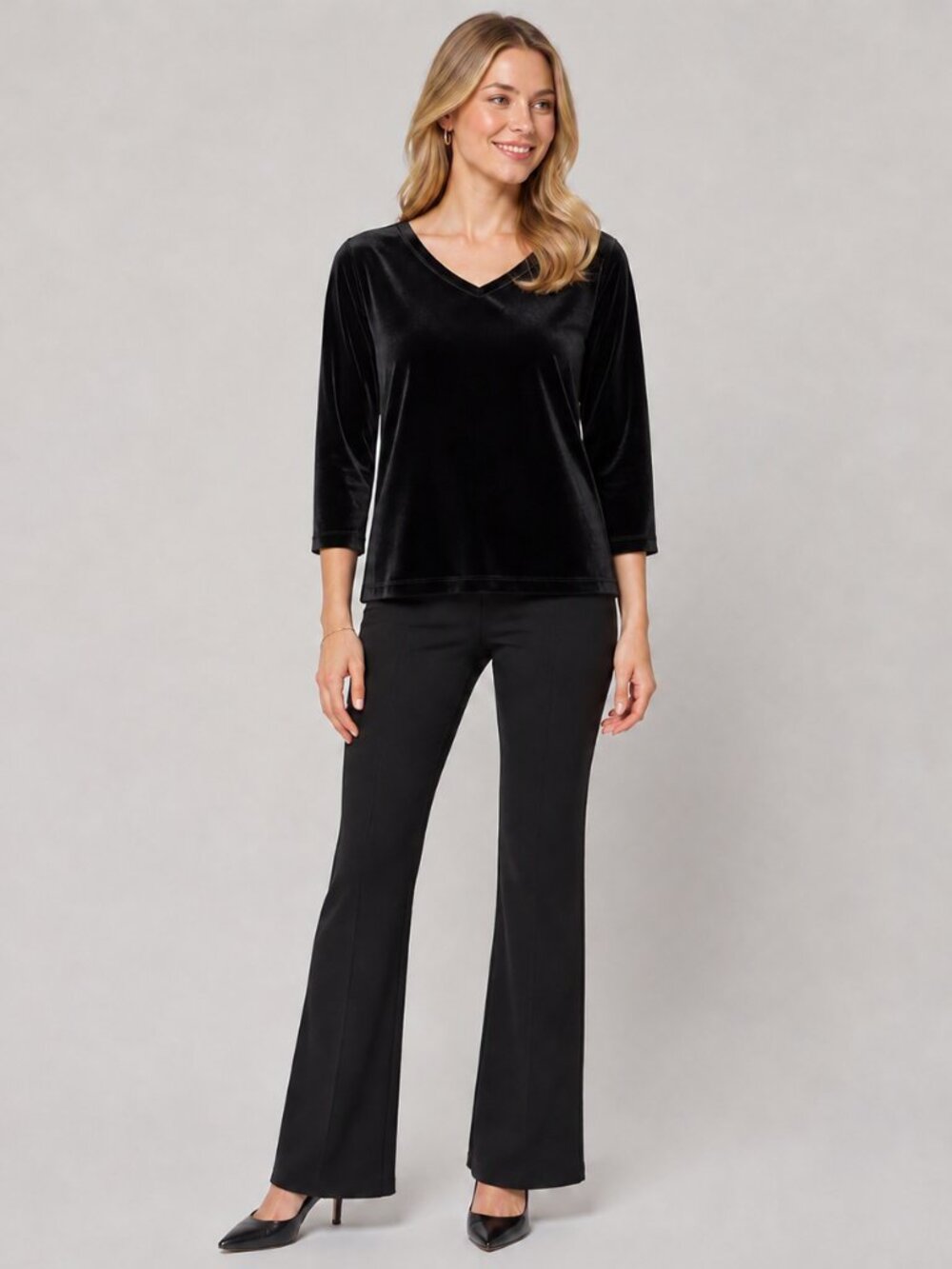 VTG Elisabeth Liz Claiborne Black Velvet V‑Neck Stretch Top Size 1 Quiet Luxury